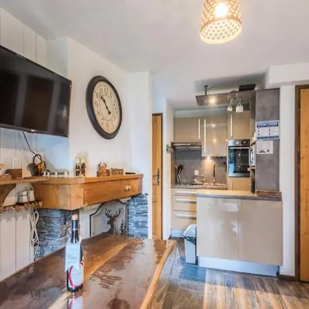 Apartament For 6 People